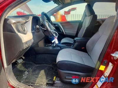 Zdjęcie 7 z 13 samochodu: 2018 TOYOTA RAV4 HYBRID XLE VIN:JTMRJREV9JD174317 - miniatura