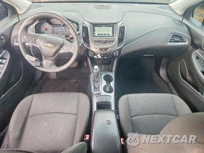 Zdjęcie 8 z 12 samochodu: 2018 CHEVROLET CRUZE LT VIN:1G1BE5SM1J7128370 - miniatura