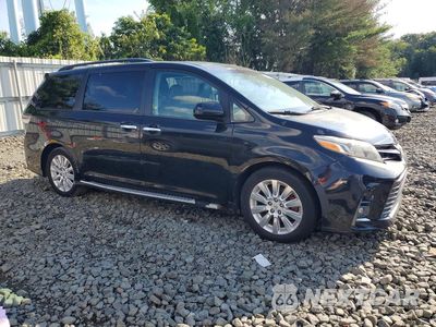 Czwarte zdjęcie samochodu z boku: 2014 TOYOTA SIENNA SPORT VIN:5TDXK3DCXES418990 - miniatura