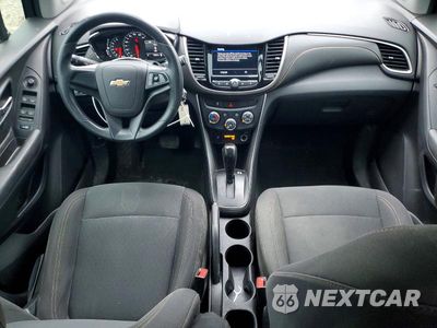 Zdjęcie 8 z 14 samochodu: 2019 CHEVROLET TRAX LS VIN:3GNCJKSBXKL386377 - miniatura