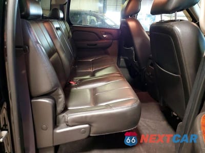 Zdjęcie 10 z 12 samochodu: 2011 CHEVROLET SILVERADO K1500 LTZ VIN:3GCPKTE35BG330020 - miniatura