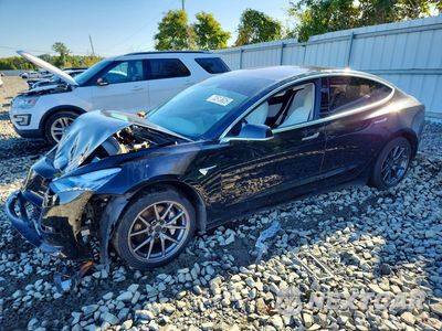 2018 TESLA MODEL 3 5YJ3E1EA4JF155370 - główne zdjęcie licytacji z USA - miniatura