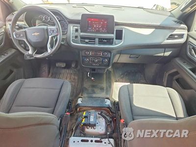 Zdjęcie 8 z 11 samochodu: 2023 CHEVROLET TAHOE C1500 VIN:1GNSCLED2PR285956 - miniatura