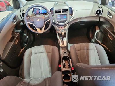 Zdjęcie 8 z 12 samochodu: 2016 CHEVROLET SONIC LT VIN:1G1JC6SG7G4166407 - miniatura