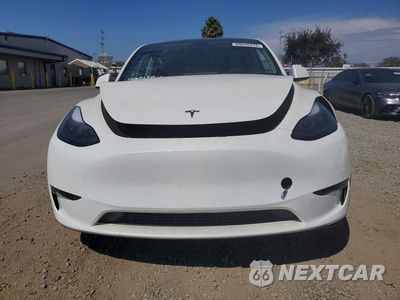 Piąte zdjęcie samochodu w środku: 2025 TESLA MODEL Y VIN:7SAYGAEE2SF241624 - miniatura