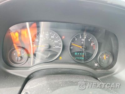Zdjęcie 9 z 14 samochodu: 2012 JEEP COMPASS LATITUDE VIN:1C4NJCEB5CD678559 - miniatura