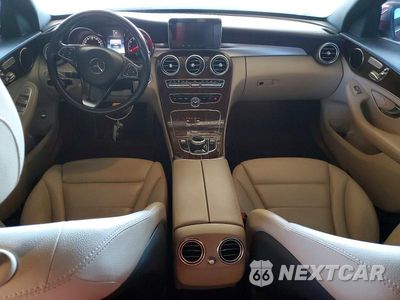 Zdjęcie 8 z 13 samochodu: 2018 MERCEDES-BENZ C 300 4MATIC VIN:55SWF4KB1JU274114 - miniatura