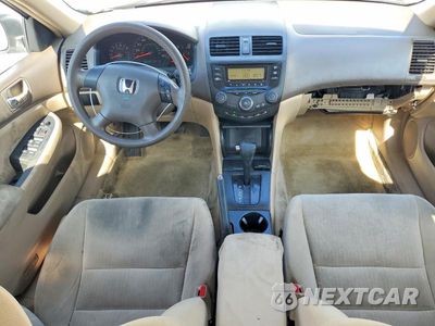 Zdjęcie 8 z 12 samochodu: 2005 HONDA ACCORD LX VIN:1HGCM56425A135945 - miniatura