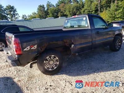 Trzecie zdjęcie samochodu z tyłu: 2003 CHEVROLET SILVERADO K1500 VIN:1GCEK14X53Z297991 - miniatura