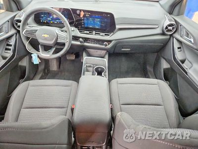 Zdjęcie 8 z 14 samochodu: 2025 CHEVROLET EQUINOX LT VIN:3GNAXHEG4SL271936 - miniatura