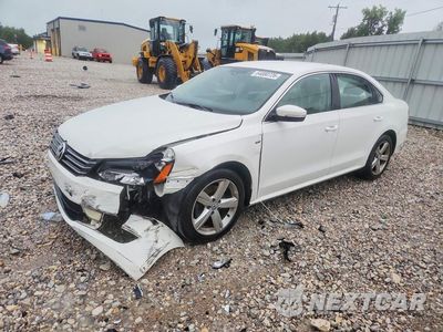 2015 VOLKSWAGEN PASSAT S 1VWAT7A38FC107086 - główne zdjęcie licytacji z USA - miniatura