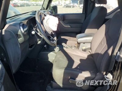 Zdjęcie 7 z 14 samochodu: 2013 JEEP WRANGLER SPORT VIN:1C4AJWAG7DL514691 - miniatura