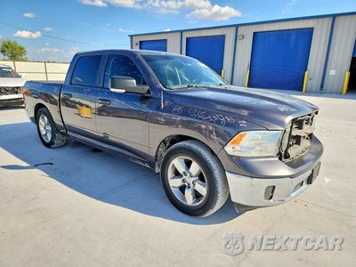 Czwarte zdjęcie samochodu z boku: 2019 RAM 1500 CLASSIC SLT VIN:1C6RR6LTXKS521571 - miniatura