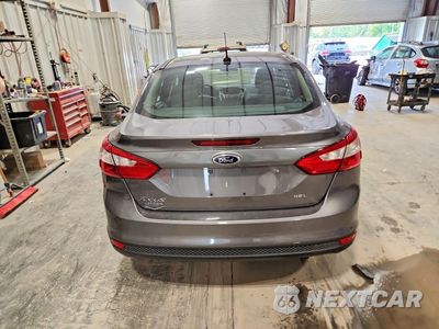 Zdjęcie 6 z 12 samochodu: 2012 FORD FOCUS SEL VIN:1FAHP3H20CL360920 - miniatura