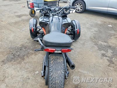 Zdjęcie 6 z 9 samochodu: 2019 CAN-AM SPYDER ROADSTER F3-S VIN:2BXRDDD21KV000135 - miniatura