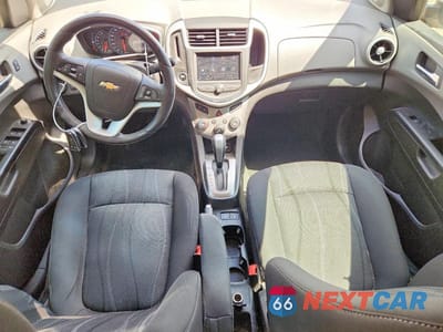 Zdjęcie 8 z 12 samochodu: 2018 CHEVROLET SONIC LT VIN:1G1JD5SH1J4119736 - miniatura