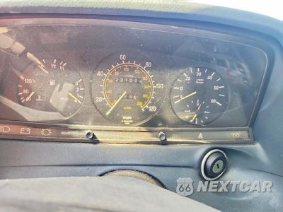 Zdjęcie 10 z 13 samochodu: 1984 MERCEDES-BENZ 300 DT VIN:WDBAB33A5EA158483 - miniatura
