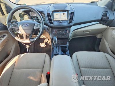 Zdjęcie 8 z 13 samochodu: 2019 FORD ESCAPE SE VIN:1FMCU0GDXKUA27000 - miniatura