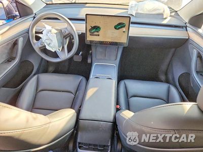Zdjęcie 8 z 14 samochodu: 2025 TESLA MODEL Y VIN:7SAYGDEDXSA367042 - miniatura