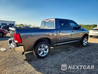 Trzecie zdjęcie samochodu z tyłu: 2018 RAM 1500 SLT VIN:3C6RR7LG9JG230705 - miniatura