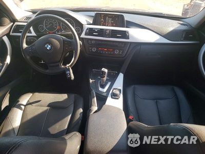 Zdjęcie 8 z 12 samochodu: 2013 BMW 328 XI SULEV VIN:WBA3B5C54DF596189 - miniatura