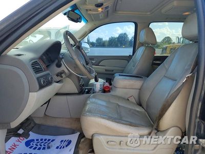 Zdjęcie 7 z 13 samochodu: 2007 CHEVROLET SUBURBAN K2500 VIN:3GNGK26K27G264721 - miniatura