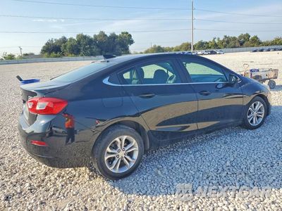 Trzecie zdjęcie samochodu z tyłu: 2019 CHEVROLET CRUZE LT VIN:1G1BE5SM2K7144434 - miniatura