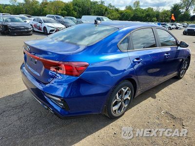 Trzecie zdjęcie samochodu z tyłu: 2020 KIA FORTE LXS VIN:3KPF24ADXLE225244 - miniatura