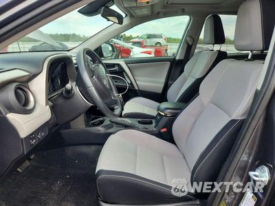 Zdjęcie 7 z 12 samochodu: 2017 TOYOTA RAV4 XLE VIN:2T3WFREV2HW391760 - miniatura