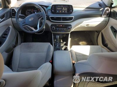 Zdjęcie 8 z 13 samochodu: 2020 HYUNDAI TUCSON SE VIN:KM8J2CA48LU172965 - miniatura