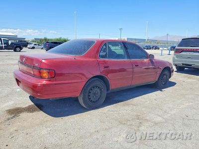 Trzecie zdjęcie samochodu z tyłu: 1993 TOYOTA CAMRY LE VIN:4T1SK12EXPU241550 - miniatura