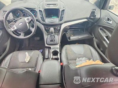 Zdjęcie 8 z 13 samochodu: 2016 FORD ESCAPE SE VIN:1FMCU0G92GUC39540 - miniatura