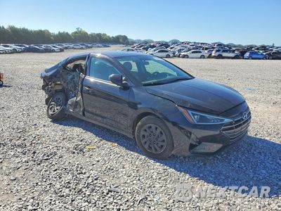 Czwarte zdjęcie samochodu z boku: 2019 HYUNDAI ELANTRA SE VIN:5NPD74LF5KH449863 - miniatura