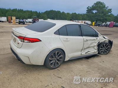 Trzecie zdjęcie samochodu z tyłu: 2020 TOYOTA COROLLA SE VIN:JTDM4RCE9LJ010400 - miniatura