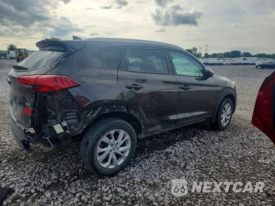 Trzecie zdjęcie samochodu z tyłu: 2020 HYUNDAI TUCSON VALUE VIN:KM8J3CA4XLU193961 - miniatura