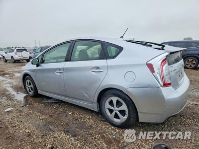Drugie zdjęcie samochodu z przodu: 2013 TOYOTA PRIUS TWO VIN:JTDKN3DU6D5686563 - miniatura