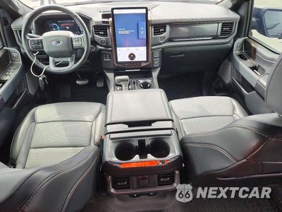 Zdjęcie 8 z 13 samochodu: 2023 FORD F150 LIGHTNING PRO VIN:1FTVW1EV5PWG34474 - miniatura