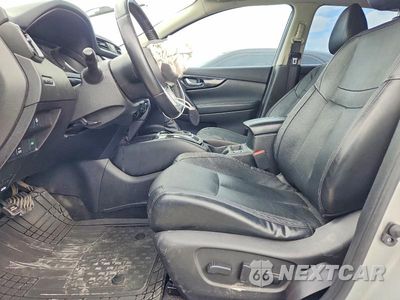 Zdjęcie 7 z 12 samochodu: 2017 NISSAN ROGUE SPORT SL VIN:JN1BJ1CR6HW102114 - miniatura