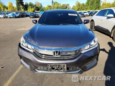 Piąte zdjęcie samochodu w środku: 2017 HONDA ACCORD LX VIN:1HGCR2F31HA134698 - miniatura
