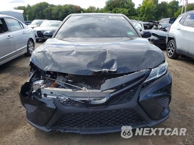 Piąte zdjęcie samochodu w środku: 2018 TOYOTA CAMRY SE VIN:JTNB11HK2J3004130 - miniatura