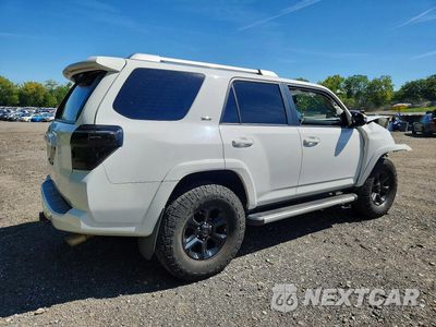 Trzecie zdjęcie samochodu z tyłu: 2018 TOYOTA 4RUNNER SR5 PREMIUM VIN:JTEBU5JR3J5573773 - miniatura