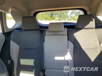Zdjęcie 10 z 13 samochodu: 2024 TOYOTA RAV4 XLE VIN:2T3W1RFV9RC275357 - miniatura