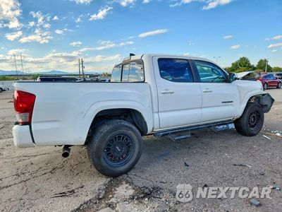 Trzecie zdjęcie samochodu z tyłu: 2017 TOYOTA TACOMA SR V6 VIN:3TMCZ5AN1HM073641 - miniatura