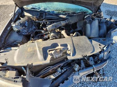 Zdjęcie 11 z 11 samochodu: 2000 LINCOLN TOWN CAR SIGNATURE VIN:1LNHM82WXYY940631 - miniatura