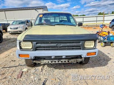 Piąte zdjęcie samochodu w środku: 1990 TOYOTA PICKUP 1/2 TON SHORT WHEELBASE VIN:JT4RN81A9L0057896 - miniatura