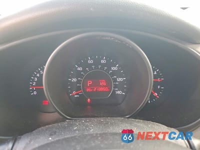 Zdjęcie 9 z 12 samochodu: 2015 KIA SOUL BASE VIN:KNDJN2A27F7206689 - miniatura