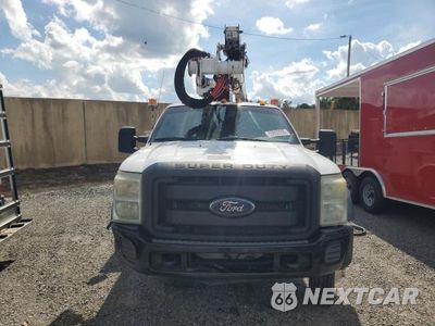 Piąte zdjęcie samochodu w środku: 2012 FORD F550 SUPER DUTY BUCKET TRUCK VIN:1FDUF5GTXCEB11137 - miniatura