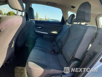 Zdjęcie 10 z 12 samochodu: 2013 TOYOTA PRIUS V THREE VIN:JTDZN3EU7D3240169 - miniatura