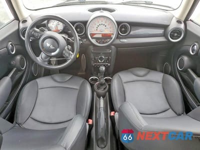 Zdjęcie 8 z 12 samochodu: 2013 MINI COOPER S CLUBMAN VIN:WMWZG3C57DTY39849 - miniatura