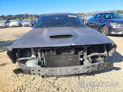 Piąte zdjęcie samochodu w środku: 2017 DODGE CHALLENGER R/T VIN:2C3CDZBT9HH639891 - miniatura